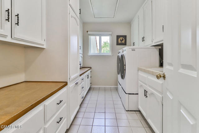 1822 Calle Borrego, Thousand Oaks CA: https://media.crmls.org/mediaz/1bb110f5-af5b-4b45-b14b-57f1822341dc.jpg