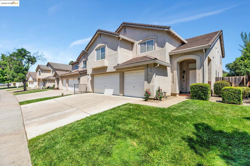 8215 Red Elk Dr