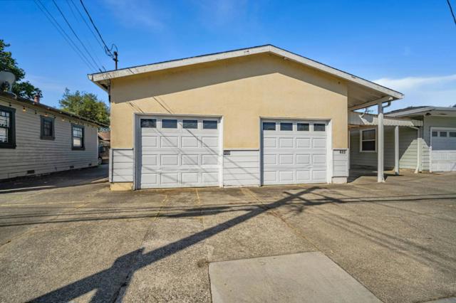 838 Wheeler Street, Santa Rosa CA: https://media.crmls.org/mediaz/1bb4b8f9-c7b3-4ced-bc74-d19a5c6fc3ee.jpg