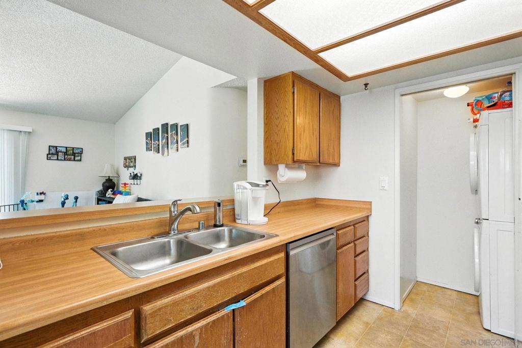 9438 Twin Trails Dr - photo 14