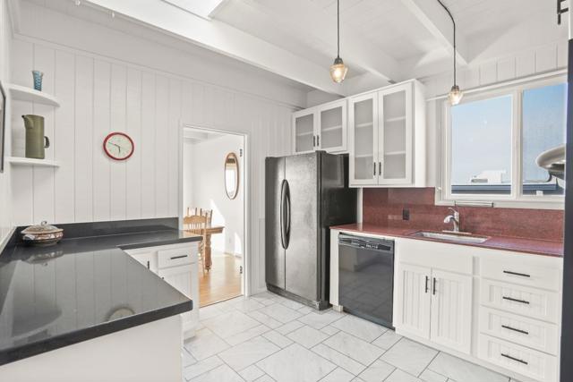 78 Seacliff Avenue, Daly City CA: https://media.crmls.org/mediaz/1bb6224c-4428-487e-a4a3-3d79347804cf.jpg