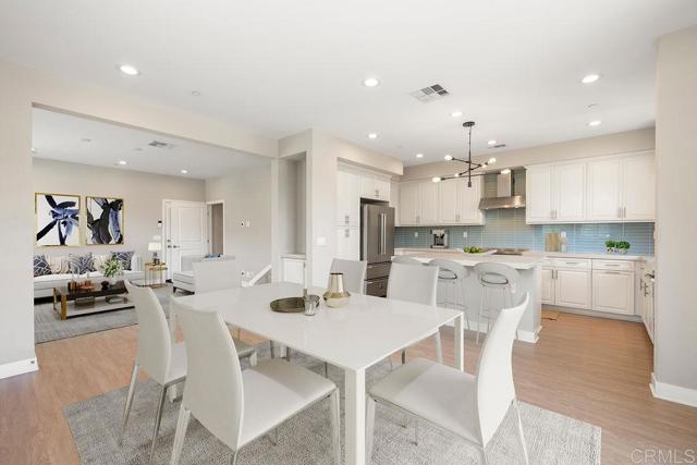 Detail Gallery Image 10 of 39 For 1105 Hibiscus Way, Oceanside,  CA 92054 - 3 Beds | 2/1 Baths