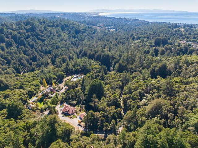 900 Mesa Grande Road, Aptos CA: https://media.crmls.org/mediaz/1bb74b53-b9a3-4bb2-8b27-445e3fa3210d.jpg