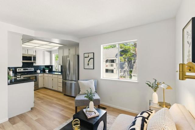 830 Portwalk Place, Redwood City CA: https://media.crmls.org/mediaz/1bb88a37-16b6-4754-8f5c-f09d2a2301b6.jpg