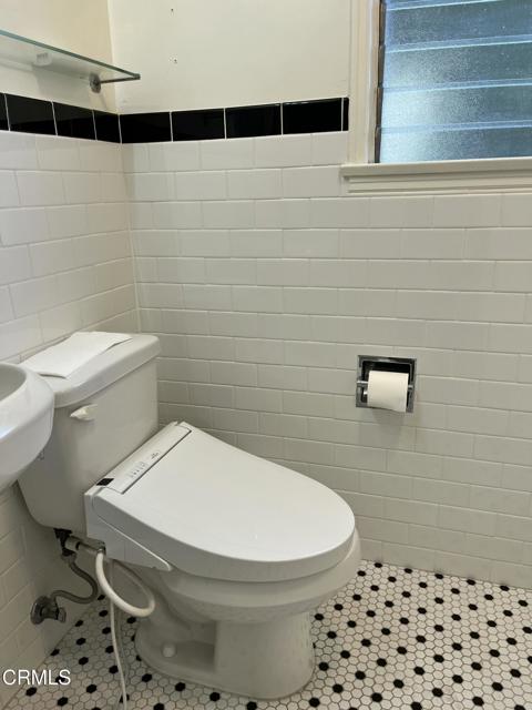 Detail Gallery Image 14 of 31 For 373 Laun St, Altadena,  CA 91001 - 4 Beds | 2 Baths