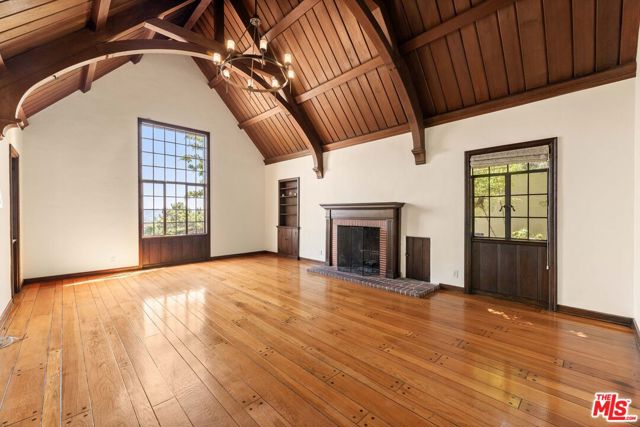 2247 Ronda Vista Drive, Los Angeles CA: https://media.crmls.org/mediaz/1bba886e-f3a8-411d-bbd5-603cc4be14c6.jpg