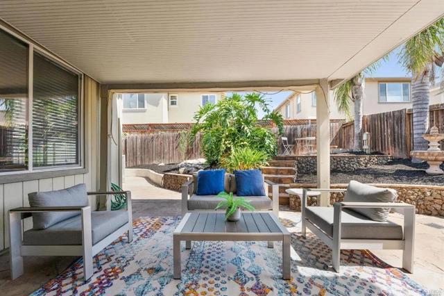 2521 Dakota Avenue, Santa Rosa CA: https://media.crmls.org/mediaz/1bbb4233-3f04-4034-895a-f16ede5f2131.jpg