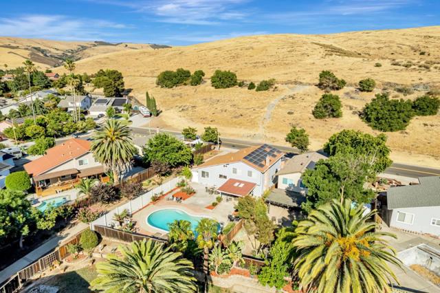 133 Cheltenham Way, San Jose CA: https://media.crmls.org/mediaz/1bbbbf02-3c05-4f8a-bebc-ef90340e041e.jpg