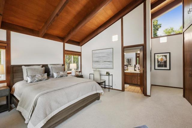 10605 Berkshire Drive, Los Altos Hills CA: https://media.crmls.org/mediaz/1bbbea73-388b-4214-aed4-fdcdf8ac589a.jpg
