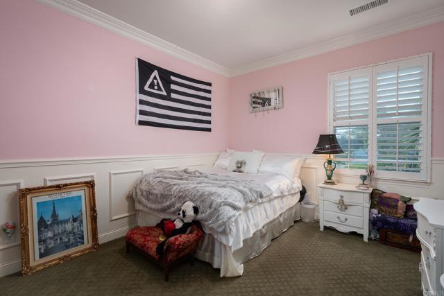 6767 Malachite Place, Carlsbad CA: https://media.crmls.org/mediaz/1bbc0744-4681-4751-8645-fcb9eb2f3184.jpg