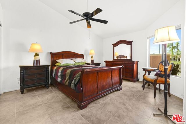 76645 Sheba Way, Palm Desert CA: https://media.crmls.org/mediaz/1bbc92a3-1a6a-4ff9-913e-ba96621301f4.jpg