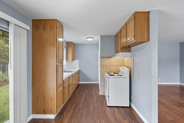 3439 Payne Avenue, San Jose CA: https://media.crmls.org/mediaz/1bbcc082-1bca-4c0b-86ff-c97e338ca808.jpg