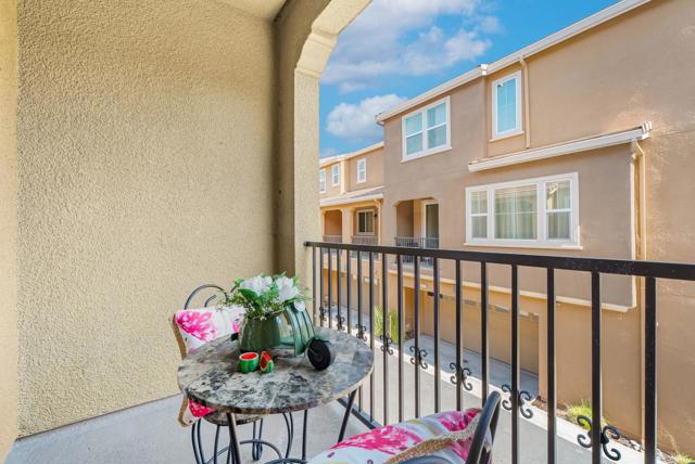 5743 Oceanspray Road, Newark CA: https://media.crmls.org/mediaz/1bbe30ec-3234-44b6-8fda-fbbf26e755a7.jpg