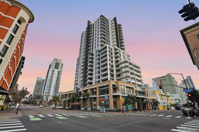 575 6th Ave, San Diego CA: https://media.crmls.org/mediaz/1bbe6d61-f2e4-43ba-b5a1-d5a424d73103.jpg