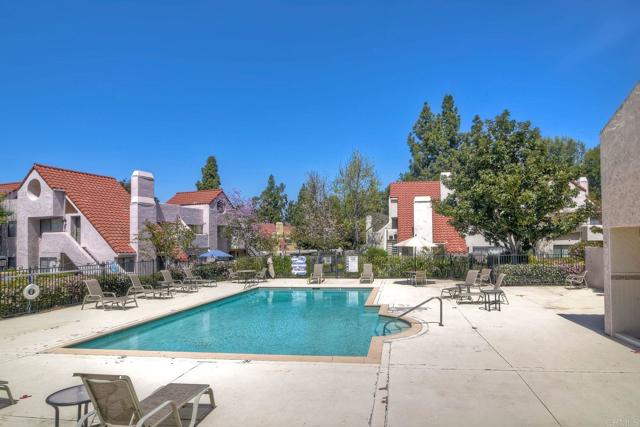 11840 Caminito Ronaldo, San Diego CA: https://media.crmls.org/mediaz/1bbe6f15-e943-4071-bca7-8b2ad02089f5.jpg