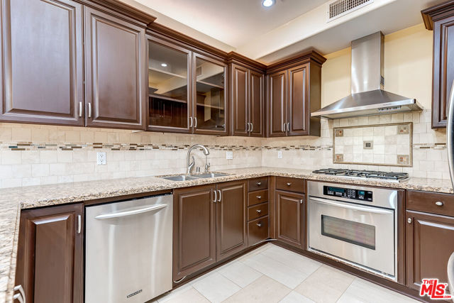 1310 Armacost Avenue, Los Angeles CA: https://media.crmls.org/mediaz/1bbf40d6-9608-4bef-b178-034cc8ba6997.jpg