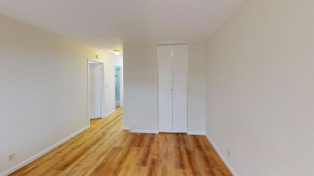 397 Imperial Way, Daly City CA: https://media.crmls.org/mediaz/1bbf93a3-4bcb-4522-b0e9-85d37dc590dd.jpg