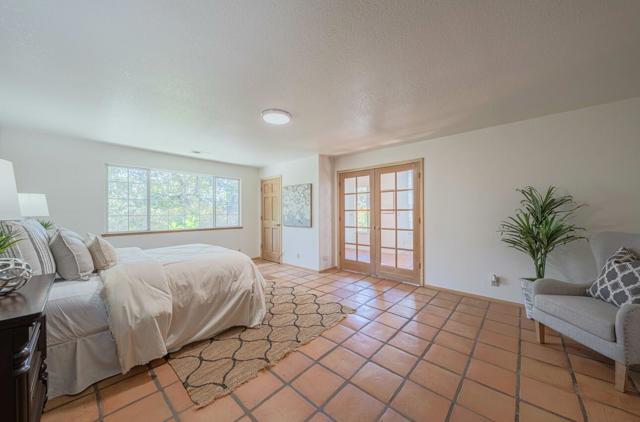 158 Echo Valley Road, Prunedale CA: https://media.crmls.org/mediaz/1bbf9b88-71cb-4612-9870-25a6a5140291.jpg