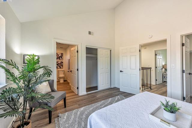 3810 Burton Cmn, Fremont CA: https://media.crmls.org/mediaz/1bc02e74-4fac-4793-801f-de8ddbea8ee1.jpg