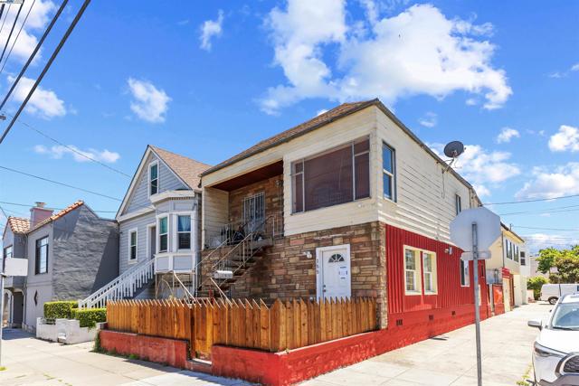 153 Silliman, San Francisco CA: https://media.crmls.org/mediaz/1bc0f37f-a2fb-457b-afdf-51153591dbd2.jpg
