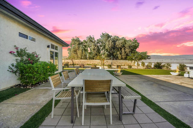 34620 Via Josefina, Rancho Mirage CA: https://media.crmls.org/mediaz/1bc19f6a-d0de-4721-9257-4ce4da2d1778.jpg