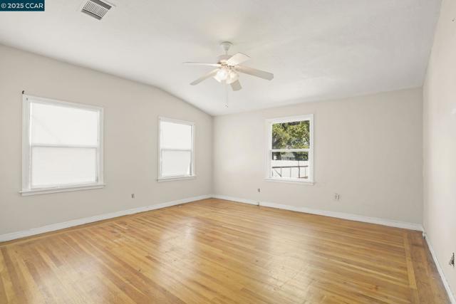 1561 Farm Bureau Rd, Concord CA: https://media.crmls.org/mediaz/1bc22ede-c97c-4c06-8148-06565866aa78.jpg