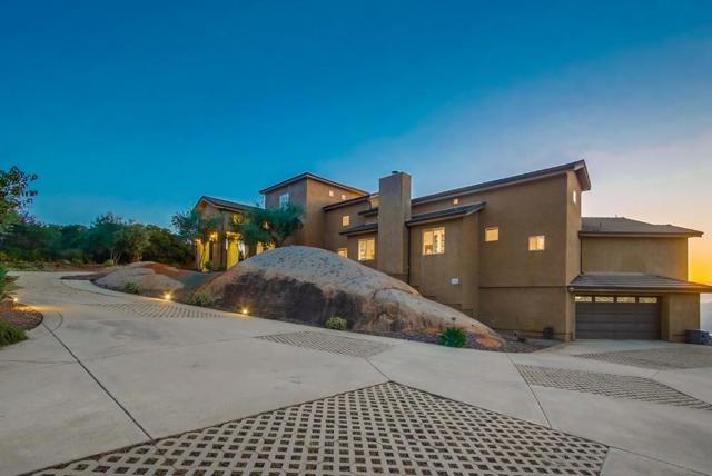 13037 Yerba Valley Way, Lakeside CA: https://media.crmls.org/mediaz/1bc2494d-b366-422c-94b8-c681f0353d4f.jpg