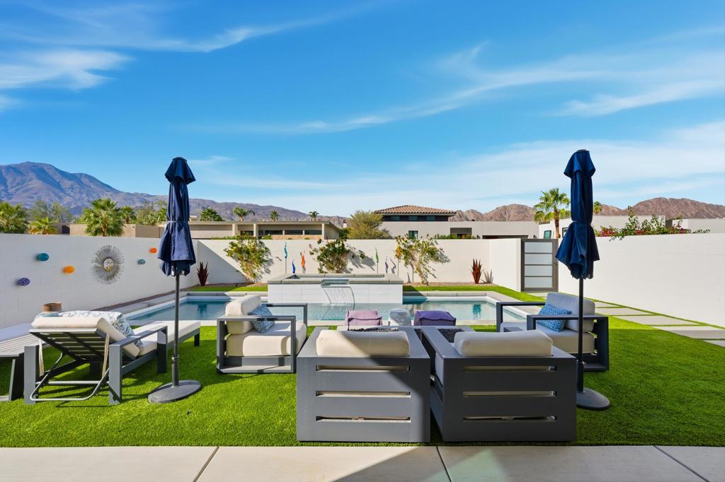 MLS #219138796DA image #2