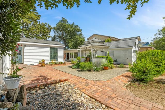 286 5th Street, Gilroy CA: https://media.crmls.org/mediaz/1bc39b50-93b7-4eec-9384-6e8b453f69e9.jpg