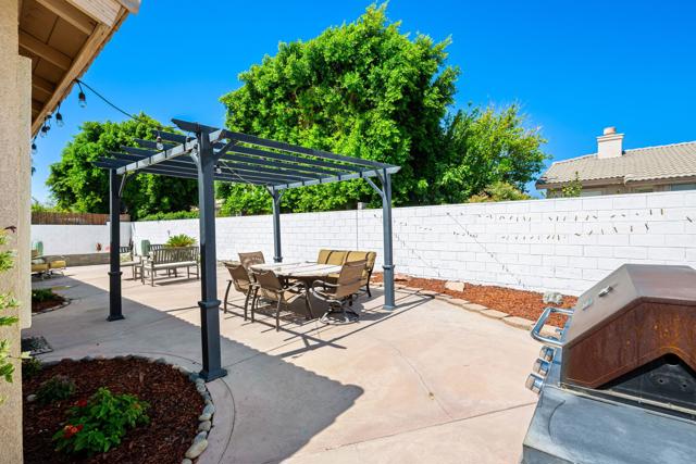 45405 Deerbrook Circle, La Quinta CA: https://media.crmls.org/mediaz/1bc64e15-a0e9-41d1-ab49-4d2fc4c97680.jpg