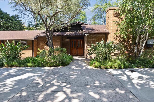 4201 Avenida Gregory, Spring Valley CA: https://media.crmls.org/mediaz/1bc71eea-5299-4878-b43e-7c2bc0d29246.jpg