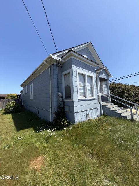 Detail Gallery Image 3 of 33 For 100 Morrow St, Fort Bragg,  CA 95437 - 5 Beds | 2 Baths