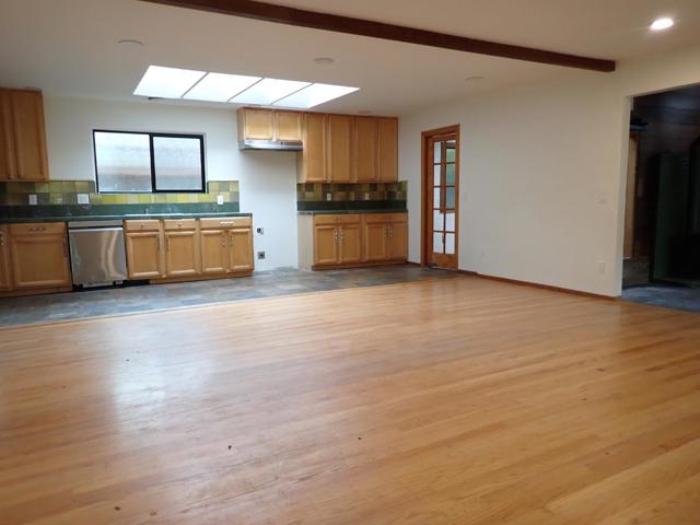 18039 Riverside Drive, Sonoma CA: https://media.crmls.org/mediaz/1bc74dd0-a4ae-4437-a1e8-c4108fb98b59.jpg