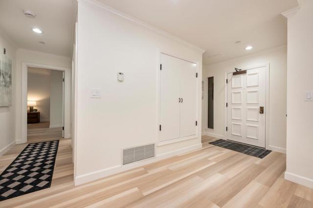 10 9th Avenue, San Mateo CA: https://media.crmls.org/mediaz/1bc7a5ef-8149-48e5-ab9c-29592d5637a4.jpg