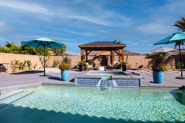 74110 Academy Lane E, Palm Desert, CA 92211