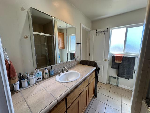 15570 Del Monte Farms Road, Castroville CA: https://media.crmls.org/mediaz/1bc7e181-4e20-48f8-a817-c22177949915.jpg