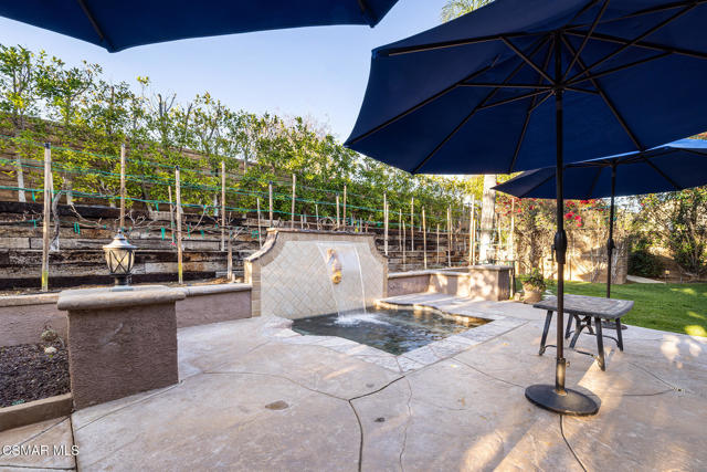 5019 Corral Street, Simi Valley CA: https://media.crmls.org/mediaz/1bc80de7-5021-42db-95e9-1f36905fbc4d.jpg