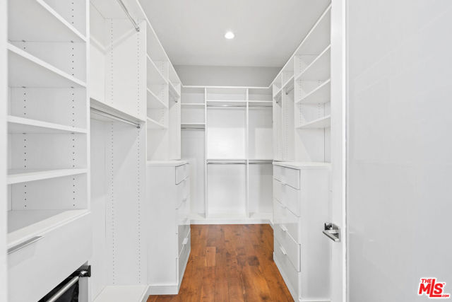 22065 Pacific Coast Highway, Malibu CA: https://media.crmls.org/mediaz/1bc8e21e-82b3-4894-a764-39de55d1be85.jpg