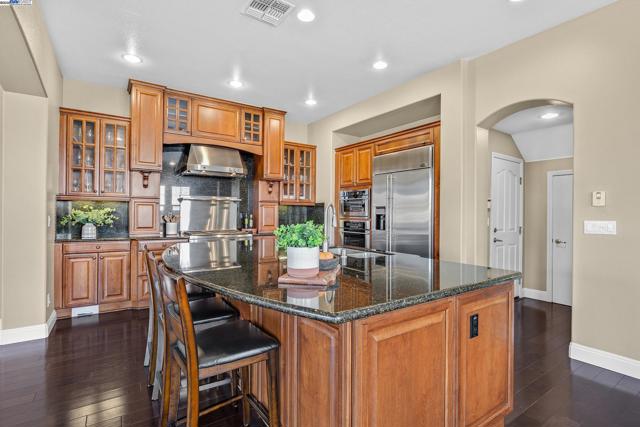 1359 Monterosso St, Danville CA: https://media.crmls.org/mediaz/1bca3b07-027f-4c0f-a70f-feccfe37584a.jpg