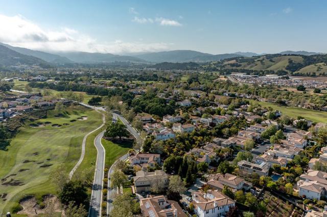 65056695 Eagle Ridge Court, Gilroy CA: https://media.crmls.org/mediaz/1bca7d1b-6042-4c27-860d-fed7a52f4f31.jpg