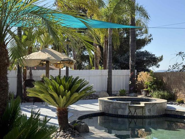 1676 W 11th Ave, Escondido CA: https://media.crmls.org/mediaz/1bcaa647-0afc-4a87-b98f-ef89026b3063.jpg