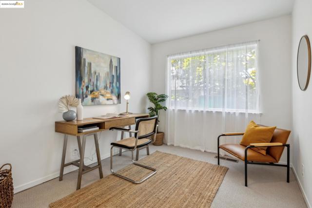 827 Norvell St, El Cerrito CA: https://media.crmls.org/mediaz/1bcd434a-90f6-4e65-9ffb-b1da54d19944.jpg