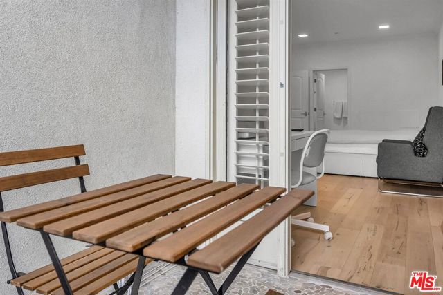 214 S Alexandria Avenue, Los Angeles CA: https://media.crmls.org/mediaz/1bce352d-82dc-4dfd-aa18-c2de84cd7bab.jpg