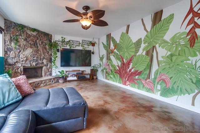 3541 Pomeroy St, San Diego CA: https://media.crmls.org/mediaz/1bd05ddb-5918-44d7-a00d-a3124270f013.jpg