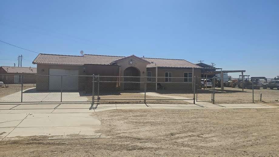1952 Bartle Place