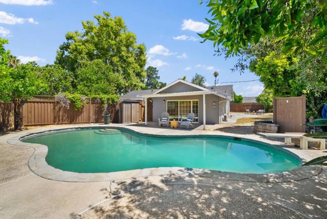 1488 Sunland Court, San Jose CA: https://media.crmls.org/mediaz/1bd25c2e-ec24-439e-9fcd-e7033d83f997.jpg