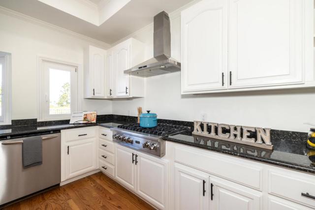 75 Eugenia Way, Hillsborough CA: https://media.crmls.org/mediaz/1bd28c6f-07c6-4820-a0e2-47194461d103.jpg