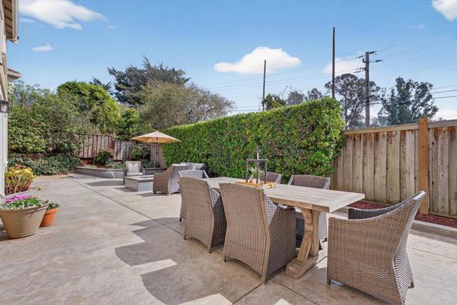 217 Augusta Lane, Aptos CA: https://media.crmls.org/mediaz/1bd28e65-e945-44e6-8f02-3187e822d843.jpg