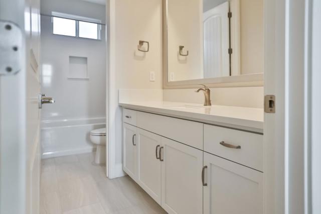 591 Santa Lucia Way, Marina CA: https://media.crmls.org/mediaz/1bd2a110-d515-408f-9073-2b809f1c620c.jpg