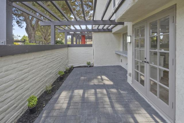 Blank Canvas ready for your artistic flair!  Add lemon tree, hummingbird feeder.  Sky's the limit!